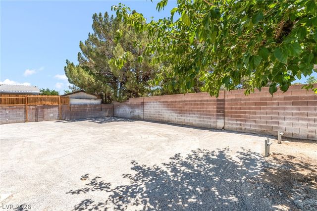 6437 Delphinium Avenue, Las Vegas, NV 89108