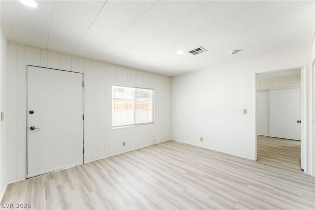 6437 Delphinium Avenue, Las Vegas, NV 89108
