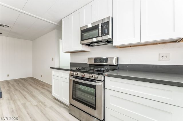 6437 Delphinium Avenue, Las Vegas, NV 89108
