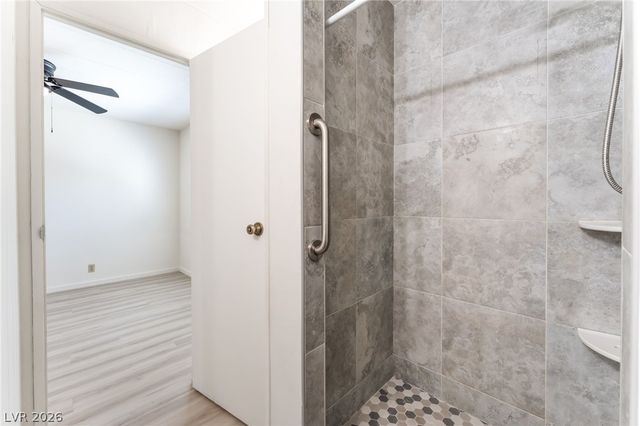 6437 Delphinium Avenue, Las Vegas, NV 89108