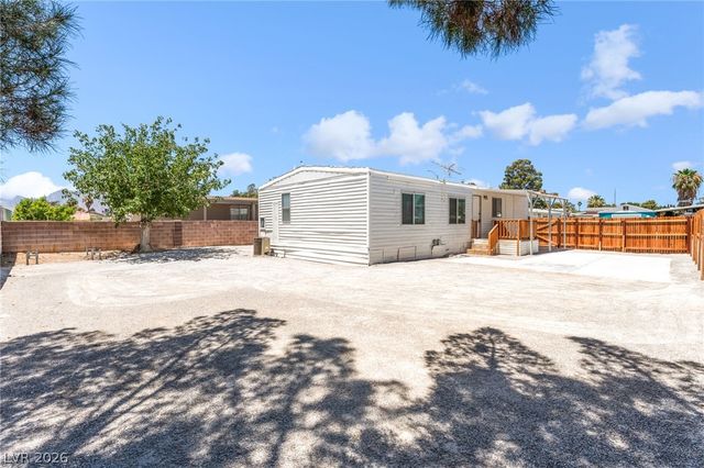 6437 Delphinium Avenue, Las Vegas, NV 89108