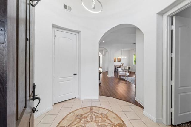 688 Sandra Lane, El Cajon, CA 92019