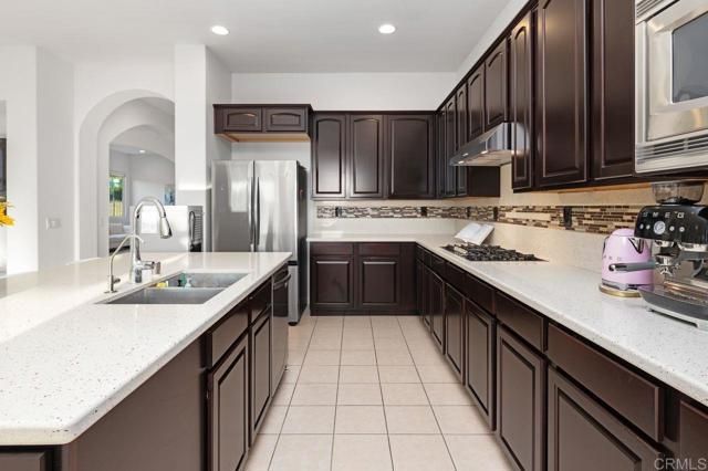 688 Sandra Lane, El Cajon, CA 92019