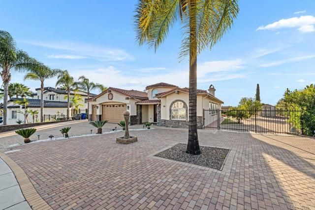 688 Sandra Lane, El Cajon, CA 92019