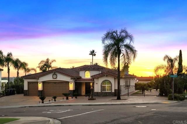 688 Sandra Lane, El Cajon, CA 92019