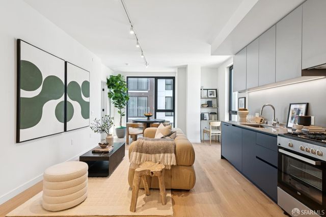 988 Harrison Street CJ7, San Francisco, CA 94107