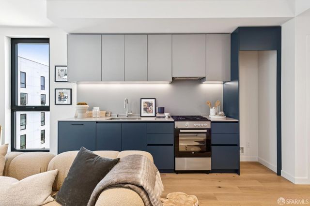988 Harrison Street CJ7, San Francisco, CA 94107