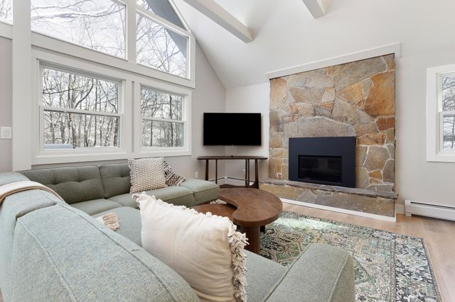 373 Tanglewood Drive, Killington, VT 05751