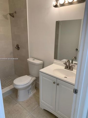 15780 SW 106th Terrace 306, Miami, FL 33196