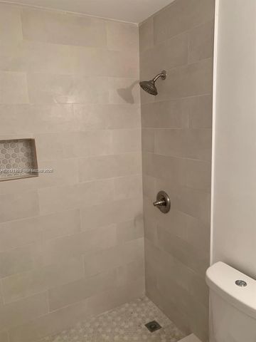 15780 SW 106th Terrace 306, Miami, FL 33196