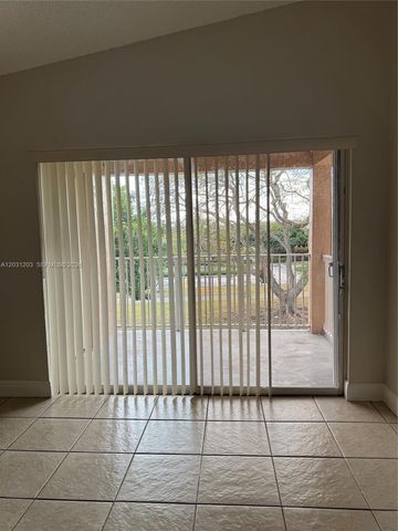 15780 SW 106th Terrace 306, Miami, FL 33196