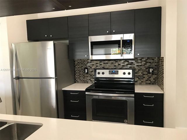 15780 SW 106th Terrace 306, Miami, FL 33196