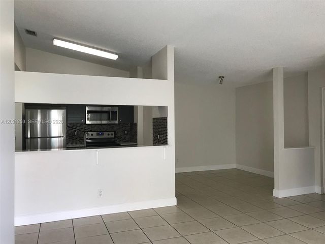 15780 SW 106th Terrace 306, Miami, FL 33196