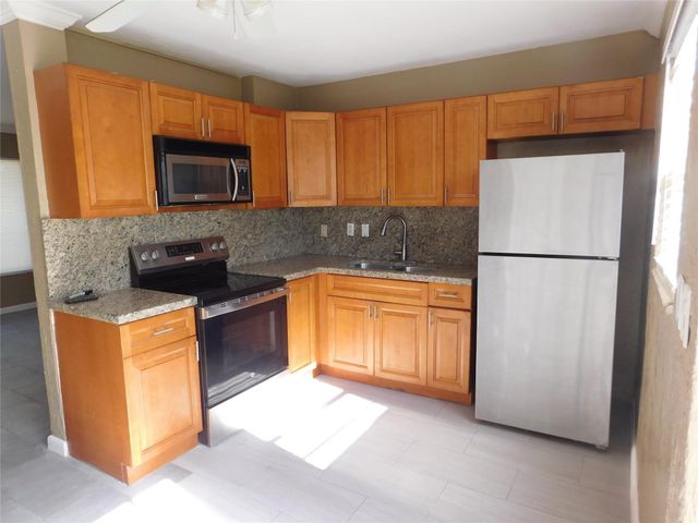 1511 SW 63RD Avenue, North Lauderdale, FL 33068