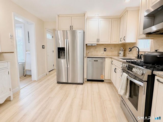102 Peck Avenue, West Haven, CT 06516