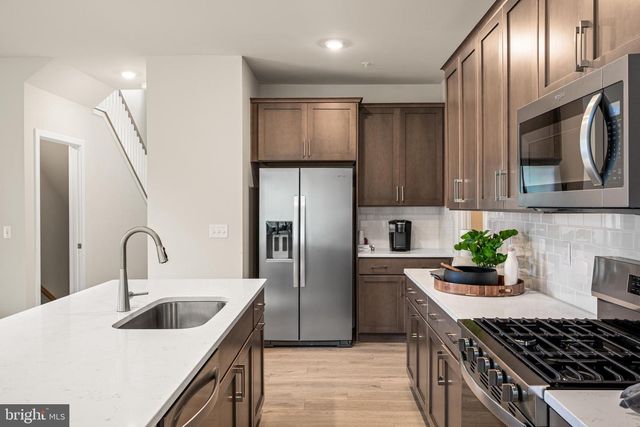 551 ARROWGRASS LN, New Castle, DE 19720