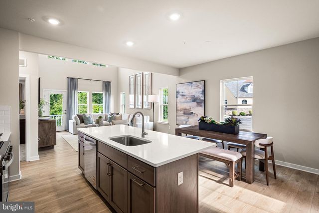 551 ARROWGRASS LN, New Castle, DE 19720