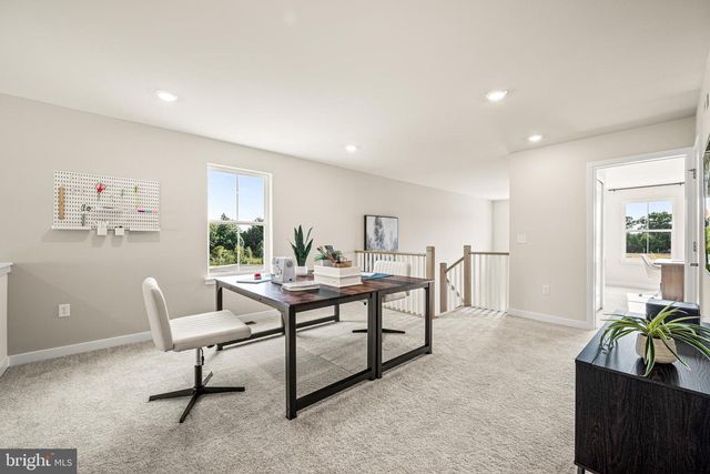 551 ARROWGRASS LN, New Castle, DE 19720