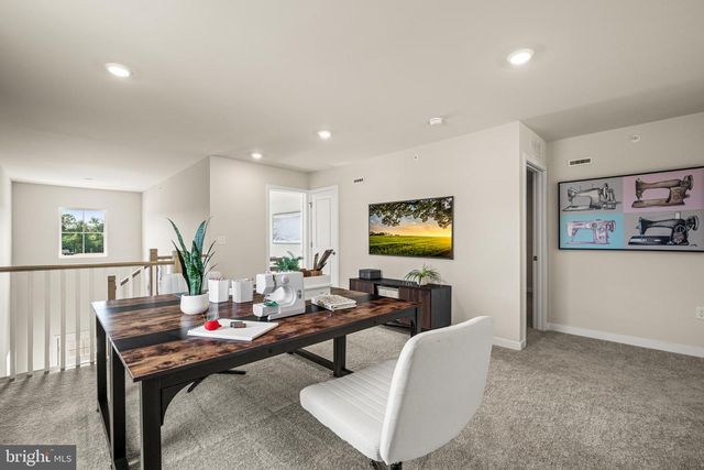 551 ARROWGRASS LN, New Castle, DE 19720