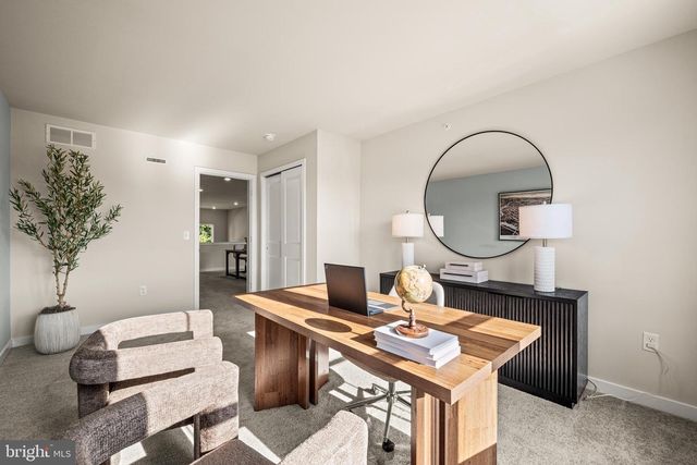 551 ARROWGRASS LN, New Castle, DE 19720