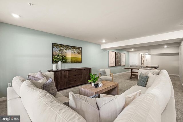 551 ARROWGRASS LN, New Castle, DE 19720