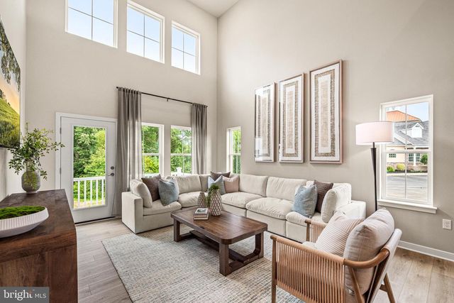 551 ARROWGRASS LN, New Castle, DE 19720