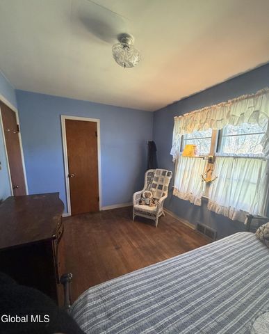 1062 6th Street, Rotterdam, NY 12303