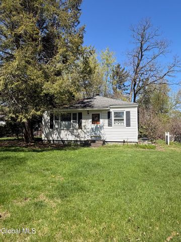 1062 6th Street, Rotterdam, NY 12303