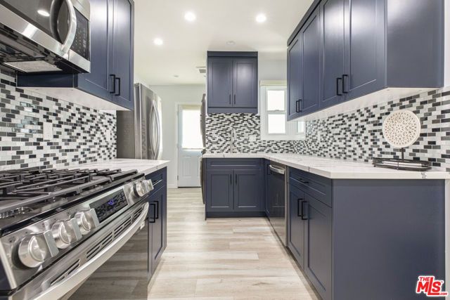 715 S Lake Street, Burbank, CA 91502