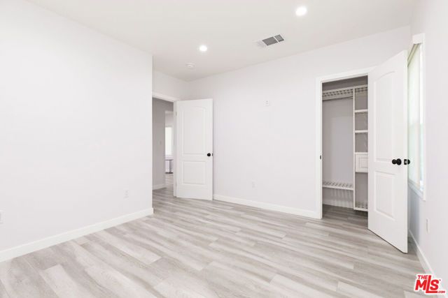715 S Lake Street, Burbank, CA 91502