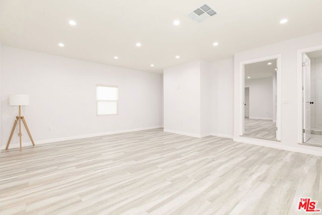 715 S Lake Street, Burbank, CA 91502