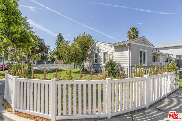 715 S Lake Street, Burbank, CA 91502