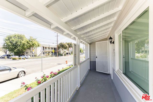 715 S Lake Street, Burbank, CA 91502