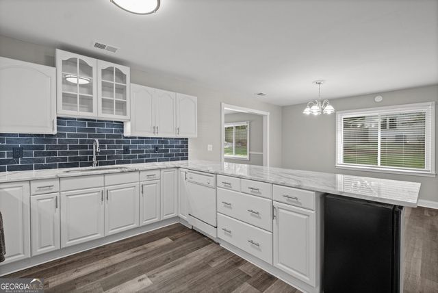 164 Dials Drive, Woodstock, GA 30188