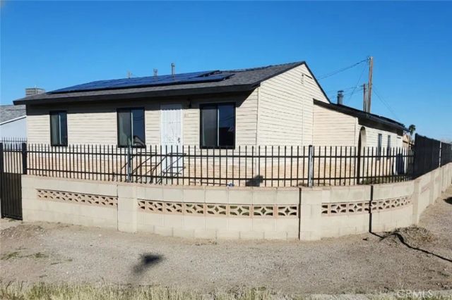 611 Lillian Drive, Barstow, CA 92311