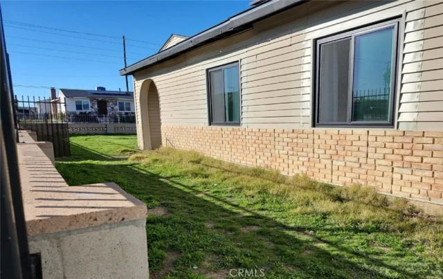 611 Lillian Drive, Barstow, CA 92311