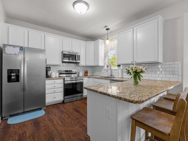 15 Camrose Drive, Greer, SC 29651