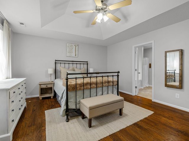15 Camrose Drive, Greer, SC 29651