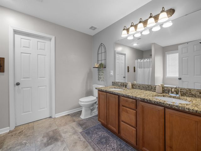 15 Camrose Drive, Greer, SC 29651
