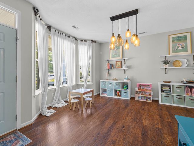 15 Camrose Drive, Greer, SC 29651