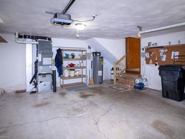 4248 Cheswick LN, Virginia Beach, VA 23455