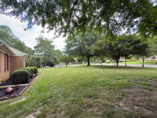 4248 Cheswick LN, Virginia Beach, VA 23455