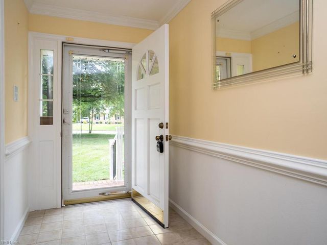 4248 Cheswick LN, Virginia Beach, VA 23455