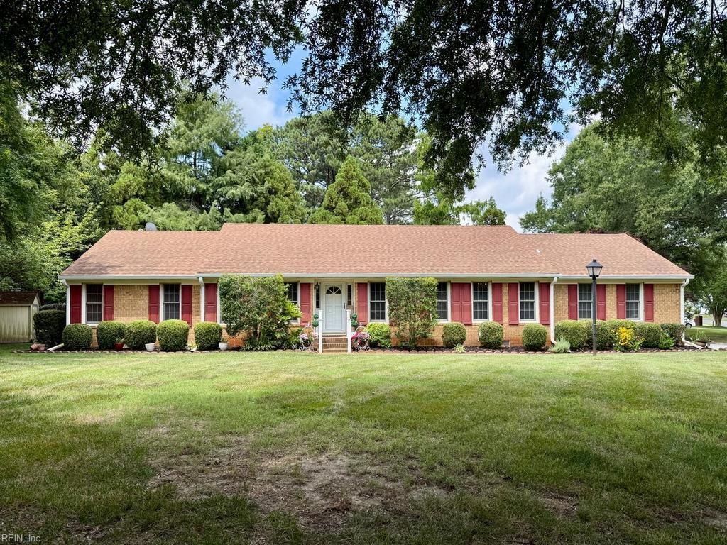 4248 Cheswick LN, Virginia Beach, VA 23455