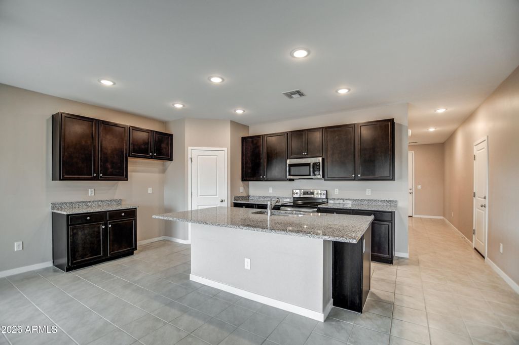 42420 W ROJO Street, Maricopa, AZ 85138