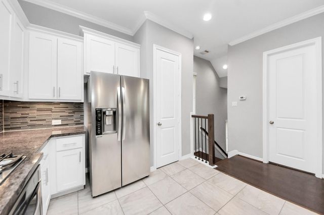 2219 Bellefontaine Street, Houston, TX 77030