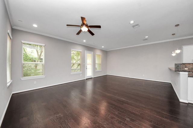 2219 Bellefontaine Street, Houston, TX 77030