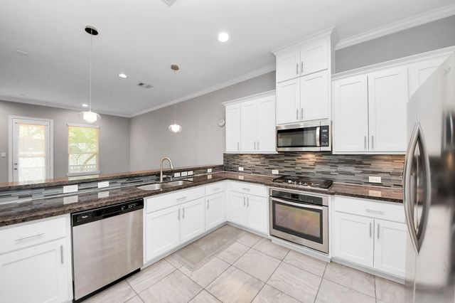 2219 Bellefontaine Street, Houston, TX 77030