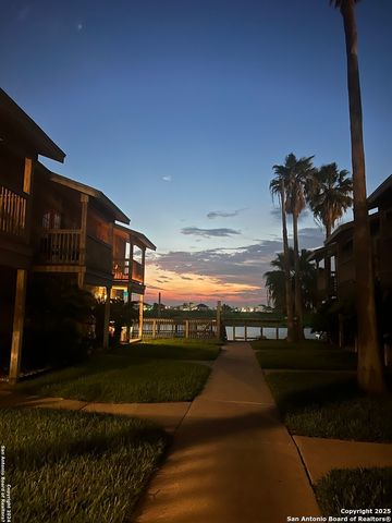 15217 Leeward Dr Apt B1, Corpus Christi, TX 78418