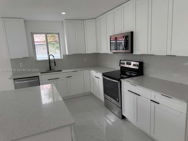 3536 NW 14th Ter, Miami, FL 33125